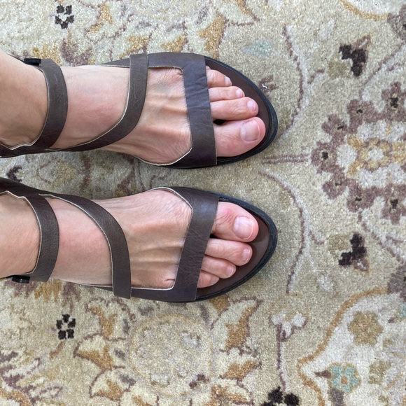 Cydwok vintage look sandal with heel - Picture 2 of 10